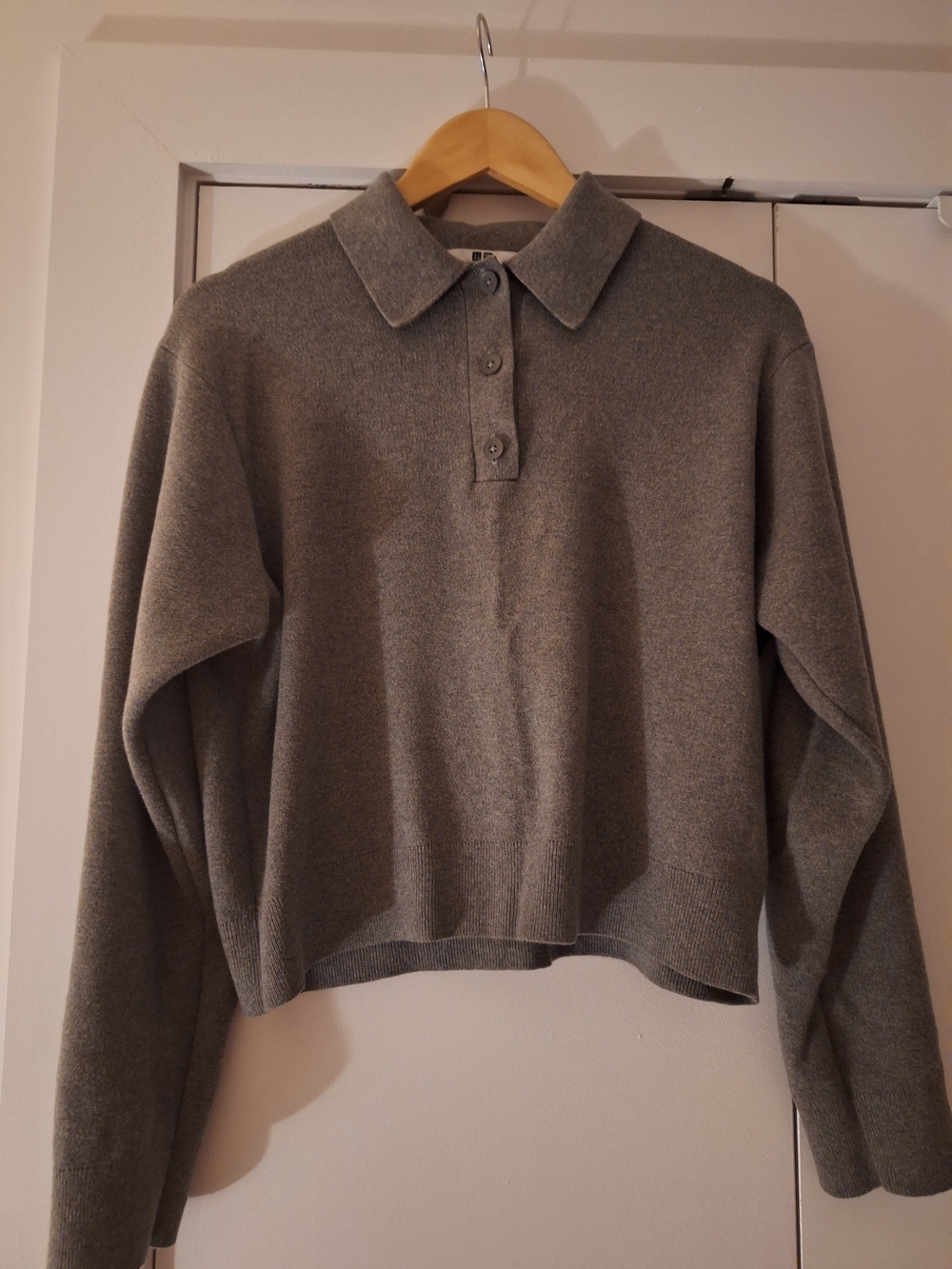 Uniqlo Heather Gray Collared Knit Polo Sweatshirt